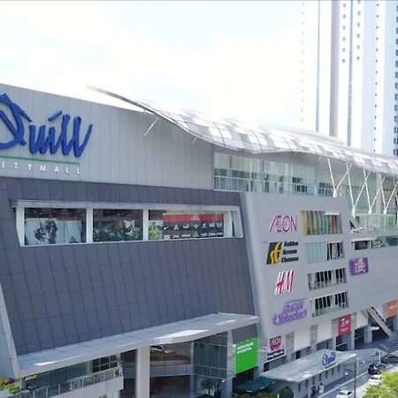 #16 M101 Dang Wangi Klcc View Pool By Livin Apartment Kuala Lumpur Exterior photo